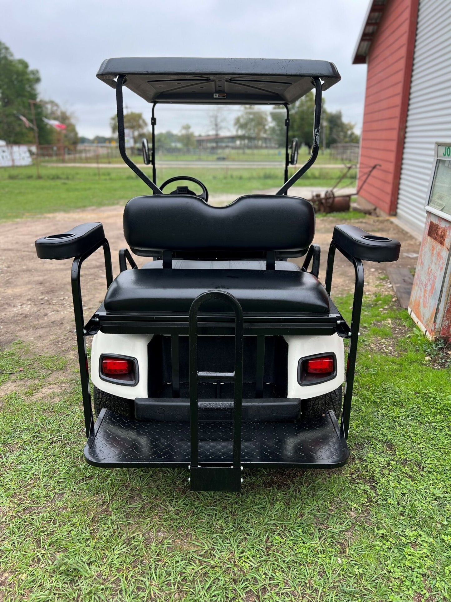 https://dealers.steelenggolfcart.com/wp-content/uploads/2023/10/Nomad-seat-kit-closed-scaled.jpg