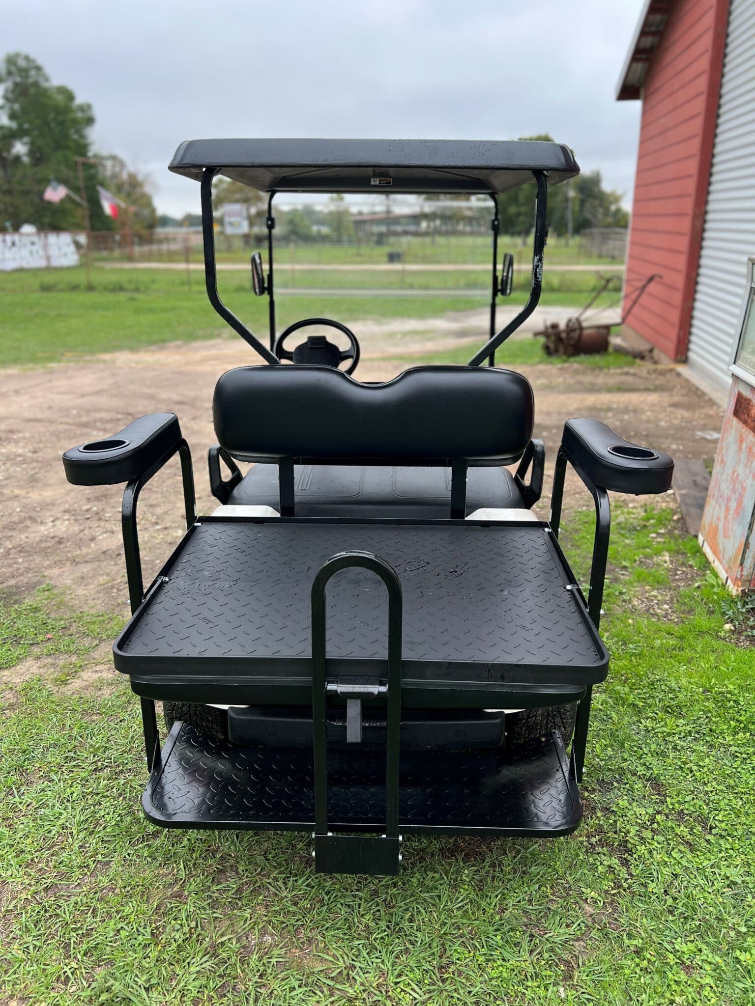 https://dealers.steelenggolfcart.com/wp-content/uploads/2023/10/Nomad-seat-kit-open-scaled.jpg