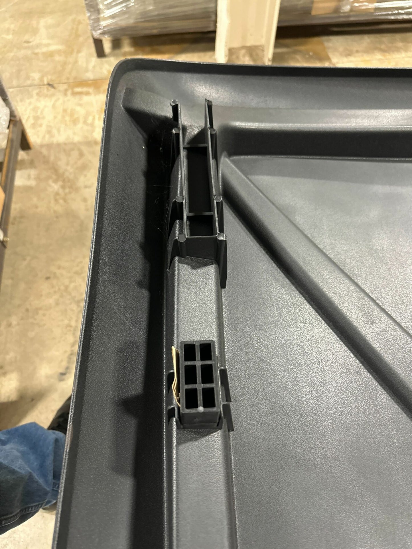 https://dealers.steelenggolfcart.com/wp-content/uploads/2023/09/RF0001-3-Underside-scaled.jpg